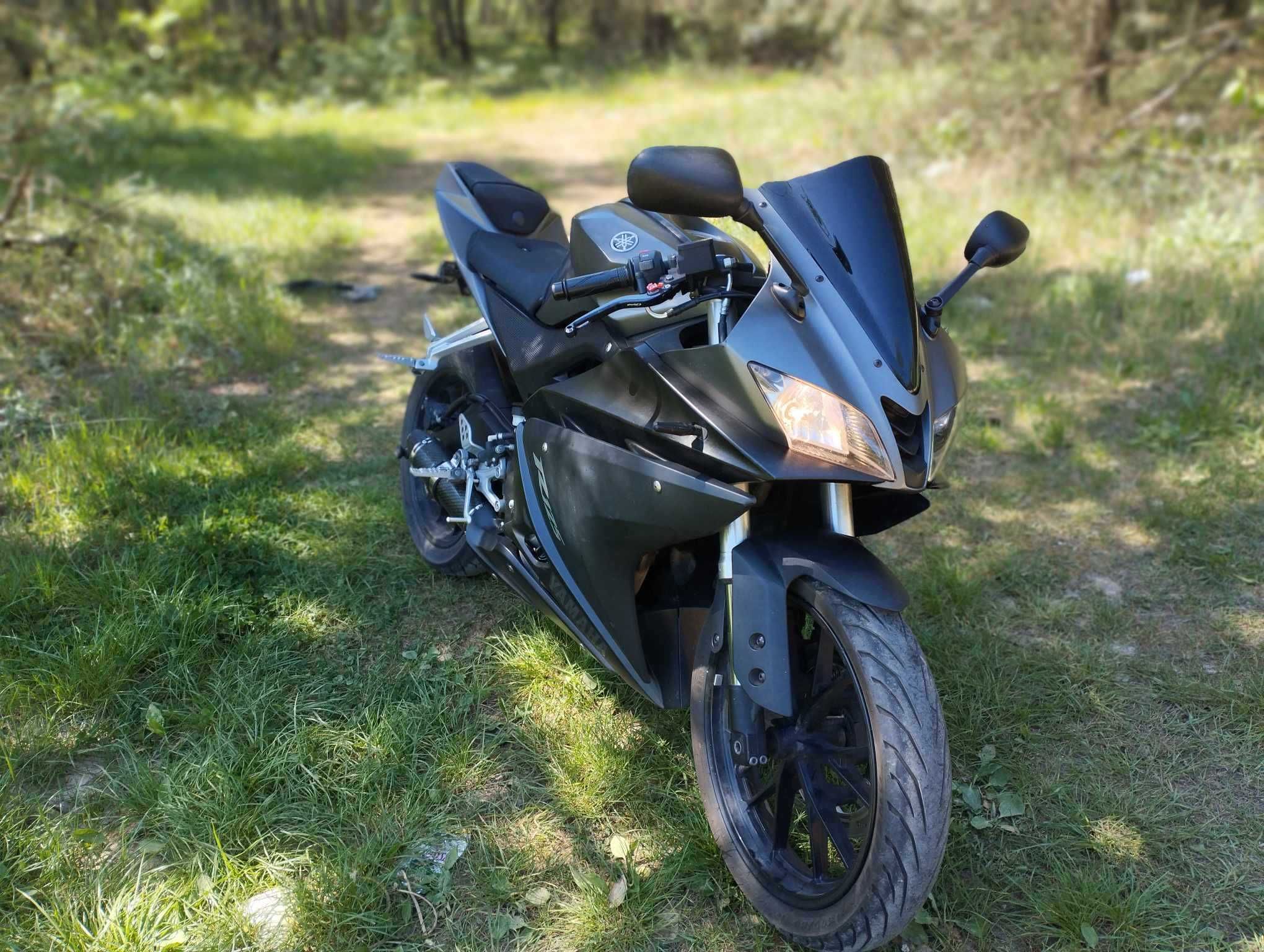 Yamaha YZF125 ,2015