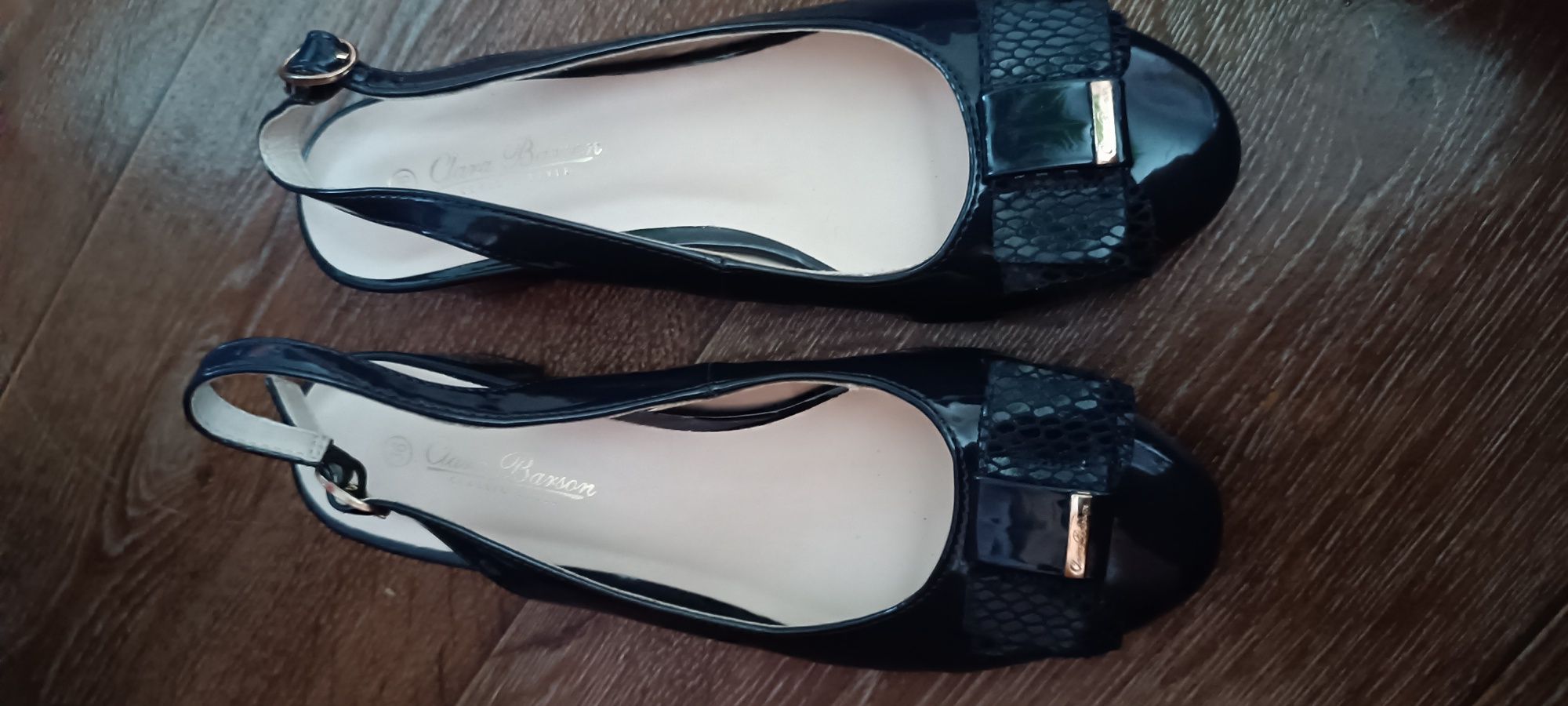 Buty damskie 36  Clara Barson