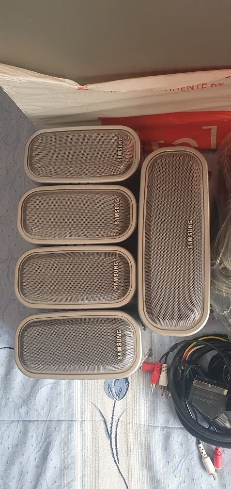 Colunas surround Samsung