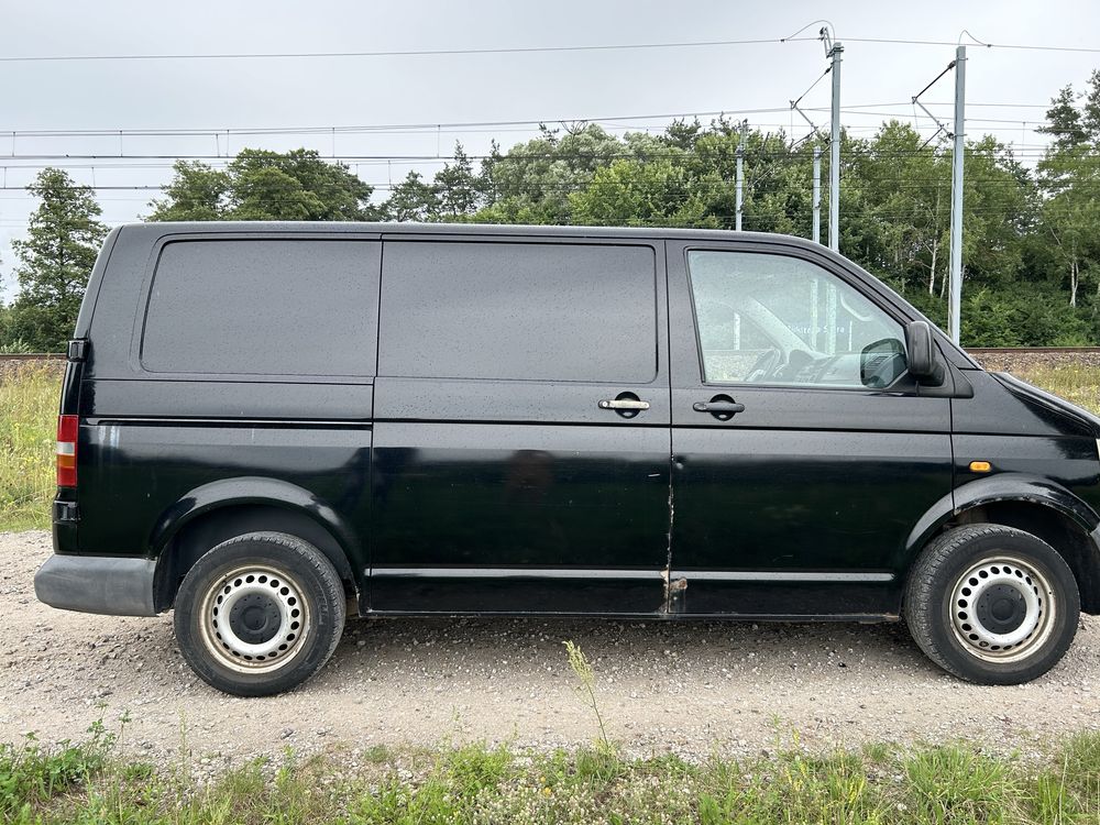 Volkswagen Transporter T5 1.9TDI