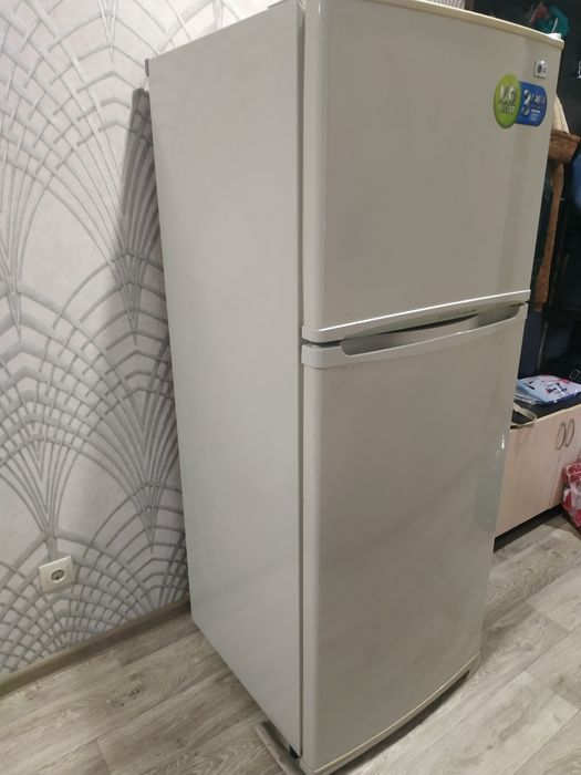 Холодильник б/ у  LG
