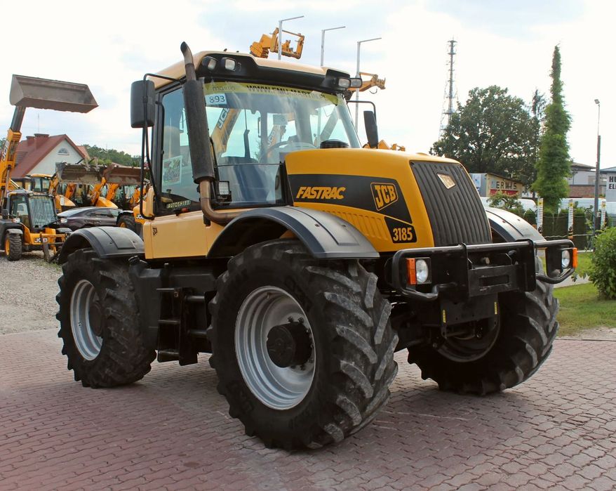JCB Fastrac 3185  JCB FASTRAC 3185 | 2005 | Cummins | 70km/h | Manual