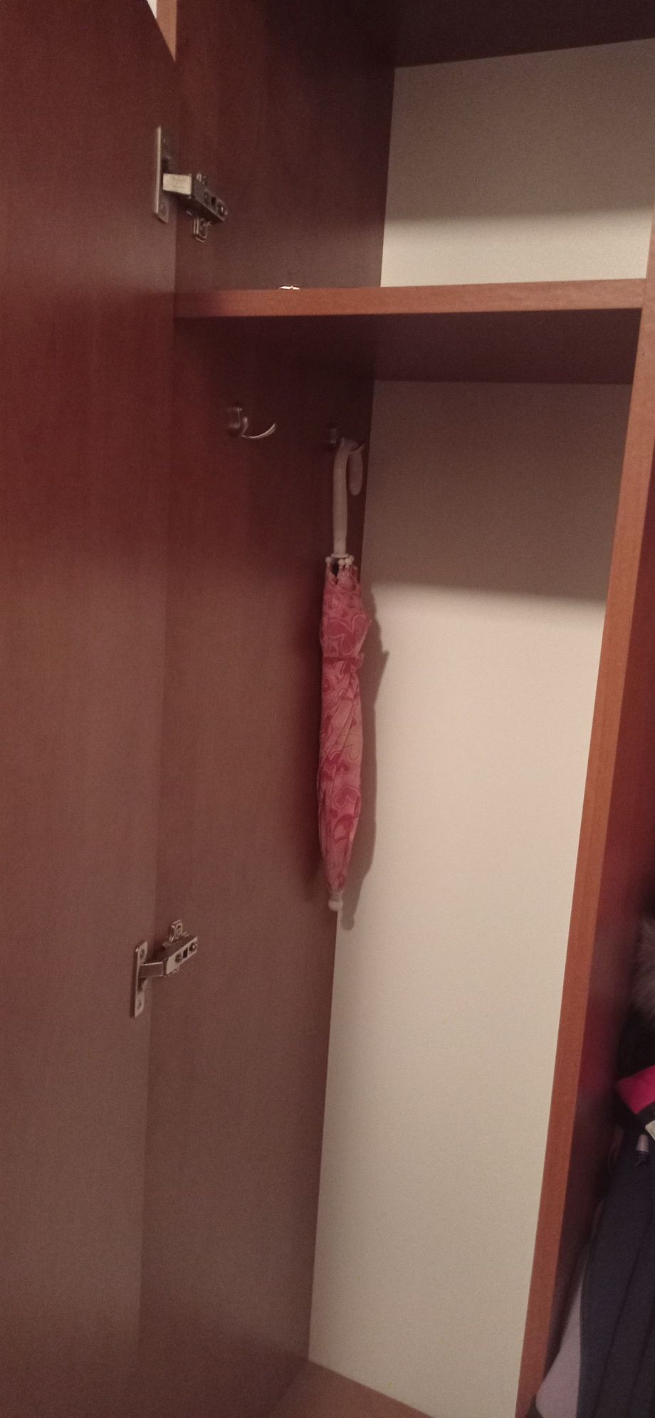 Szafka garderobianka