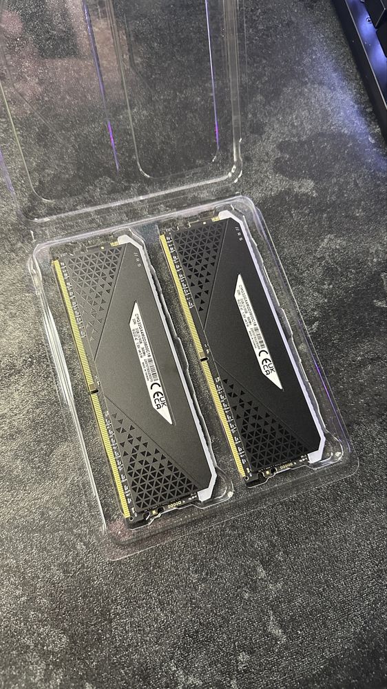 Corsair vengeance rgb rs ddr4 32gb (2x16Gb) 3600MHz