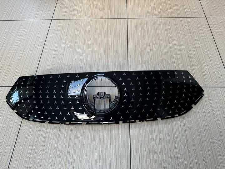 Решітка радіатора Mercedes Benz EQA