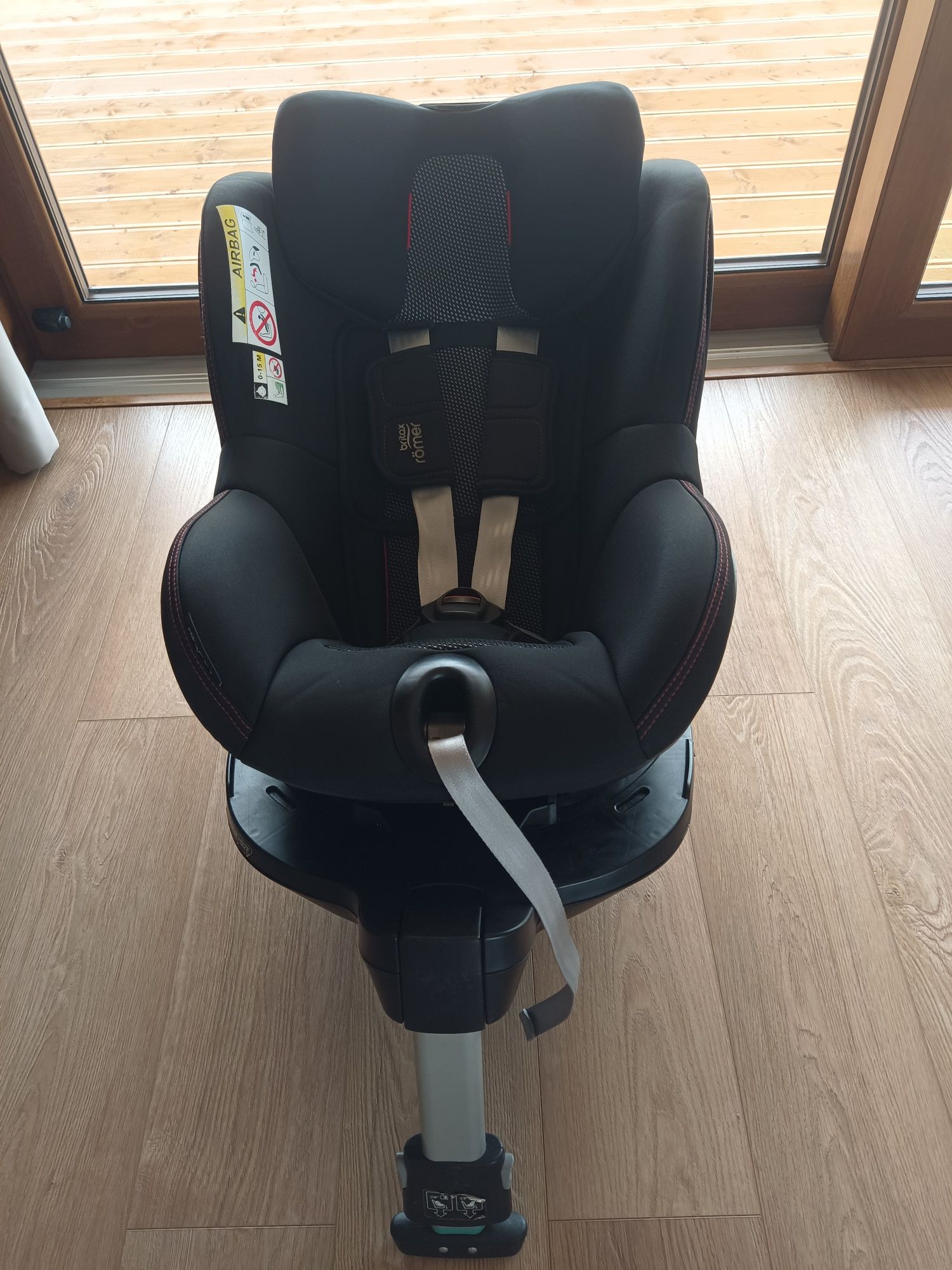 Fotelik Britax Römer sict inside dualfix M i-size