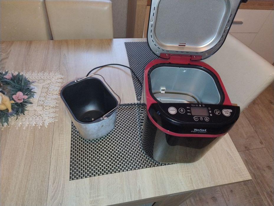 Sprzedam wypiekacz do chleba Tefal Pain Plaisir