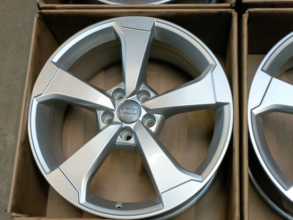 Alufelgi Felgi Audi 19 cali 5x112 A3 S4 RS3