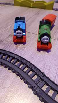Thomas tory+ 2 lokomotywy+ wagon