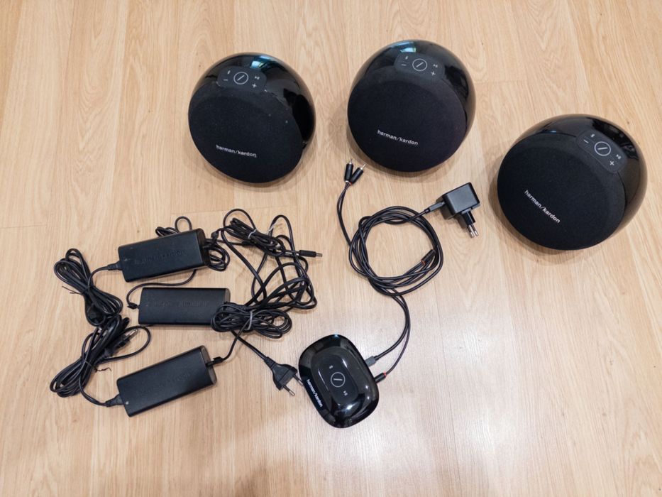 3 x Harman Kardon Omni 10 + 1 x Harman Kardon Adapt+ como novo. Motivo