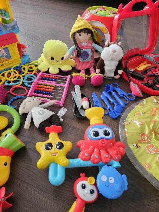 Zestaw zabawek dla dzieci
