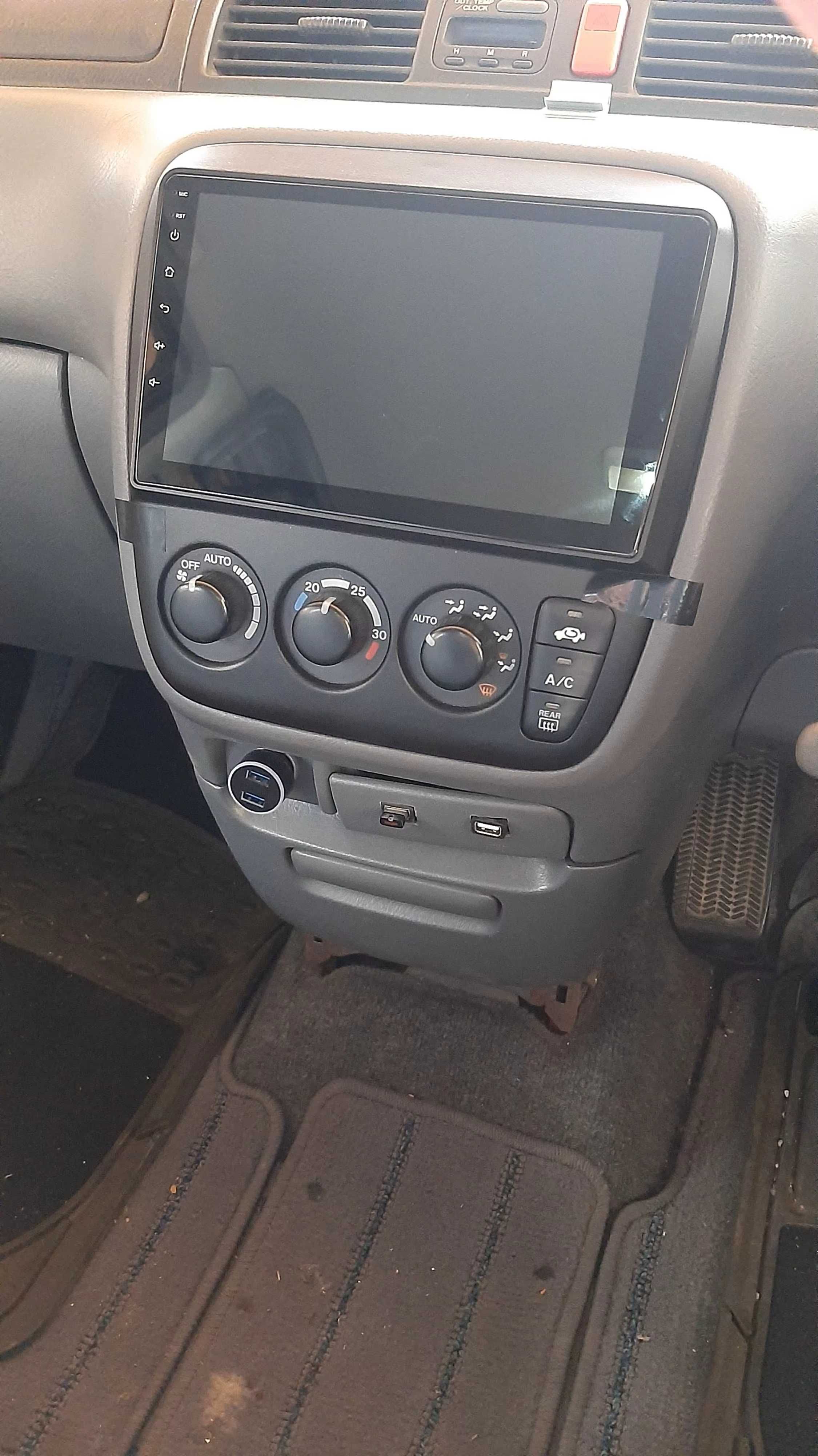Radio Android 13  Honda CR-V 1997/2001  gps wifi bluetooth