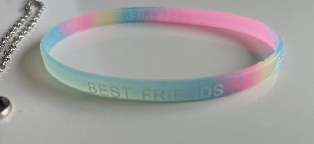 Conjunto colar e pulseira Besta Friends