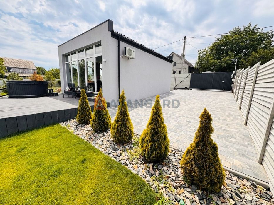 Продам КРАСИВЫЙ МЕДИЙНЫЙ бизнес.Окупаемость 4 года 110000$