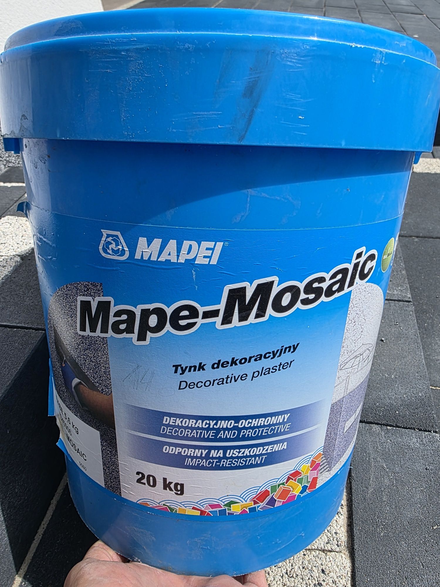 Tynk mozaikowy marmolit mapei.
