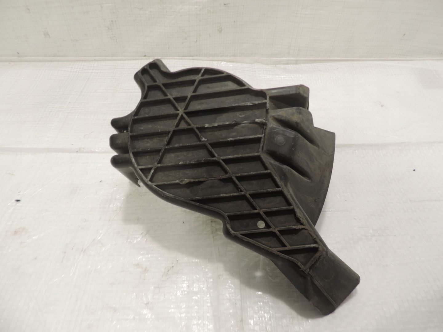 PODSTAWA FILTRA PALIWA OPEL CROSSLAND 9818091180