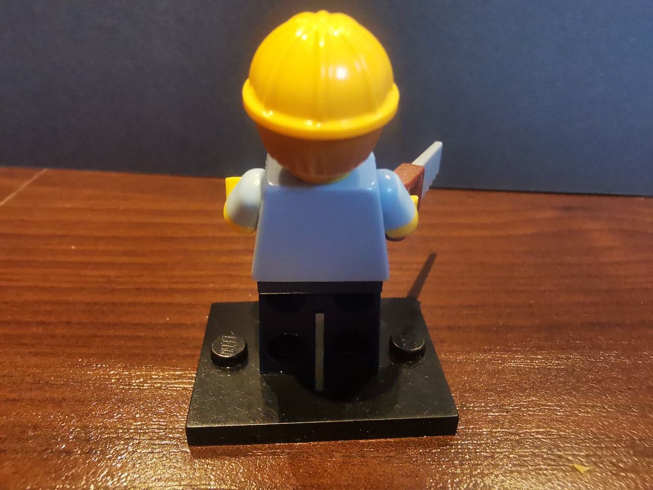 Minifigurka LEGO col203 Stolarz seria 13