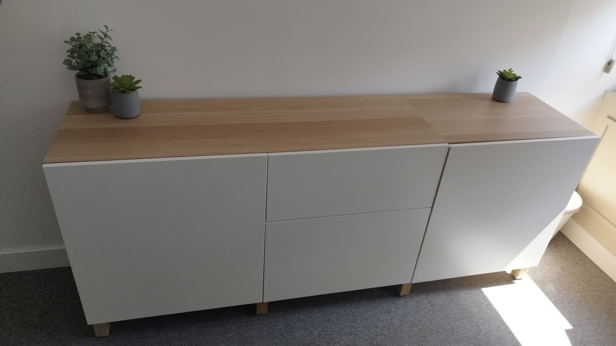 2 Aparadores IKEA BESTÅ branco e madeira