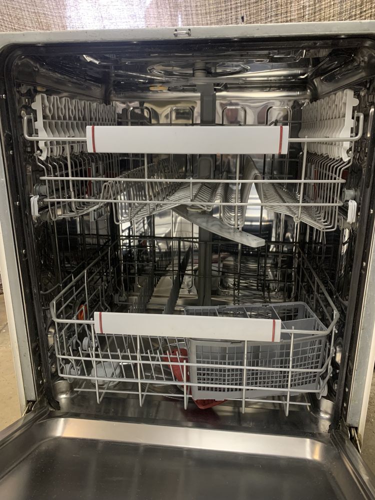 Посудомийна машина AEG 60 см. вбудована