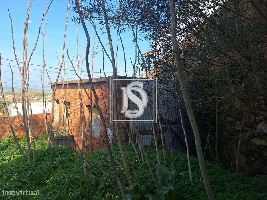 Moradia para Restaurar - Chamusca