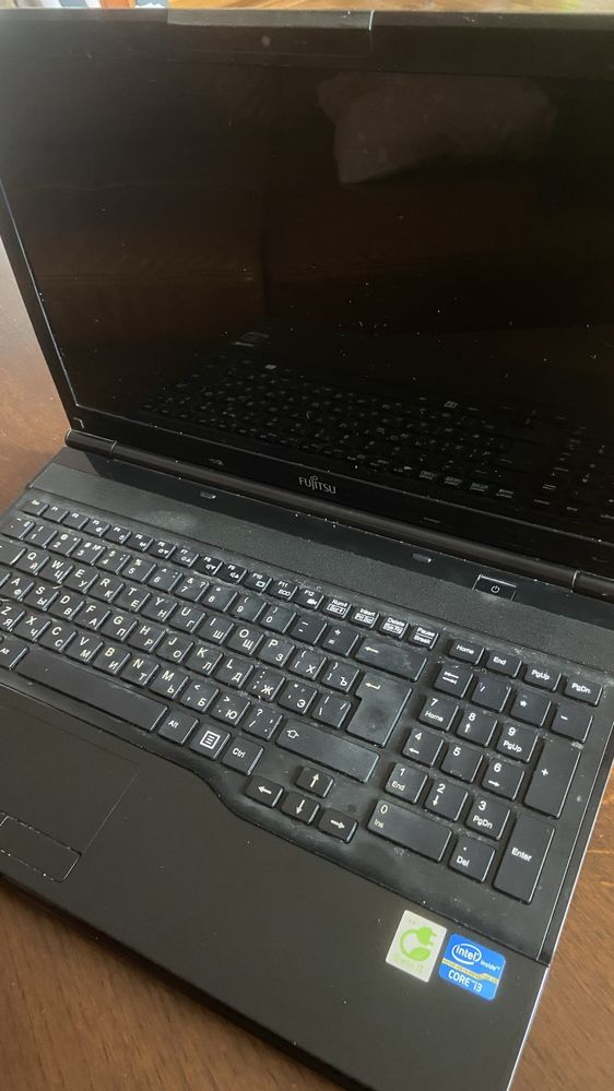 Продам ноутбук Fujitsu Lifebook AH532