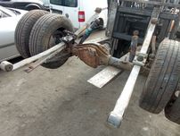 Resory Tył 2 Pióra Volkswagen LT I 55  75-96r Bdb Stan