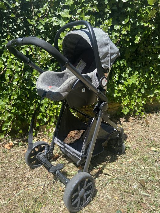 Carrinho de bebe trio