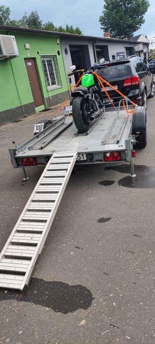 Wypożyczalnia wynajem przyczepy do przewozu motocykli. Transport moto