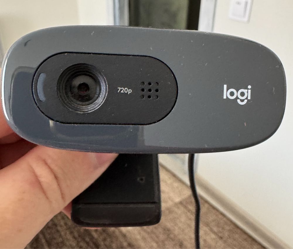 Веб-камера Logitech WebCam C270
