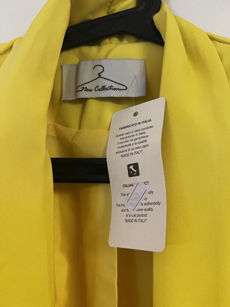 Włoski żółty garnitur XS z metką