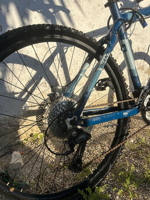 Bicicleta GIANT SR Suntour XCR
