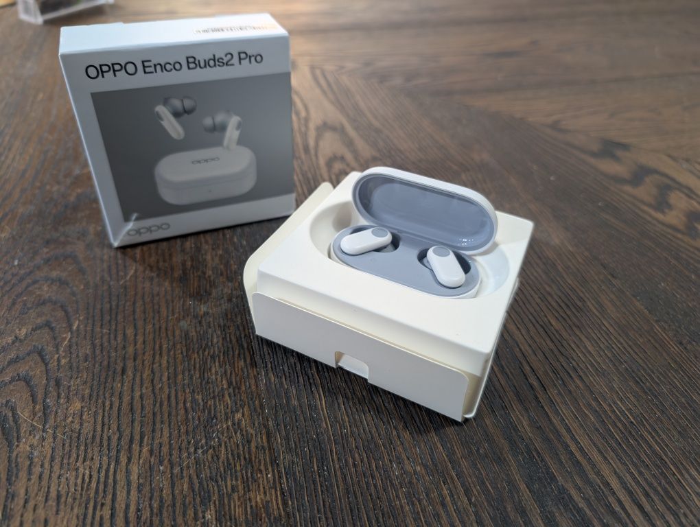 Słuchawki bezprzewodowe OPPO Enco Buds2 Pro prawie nowe