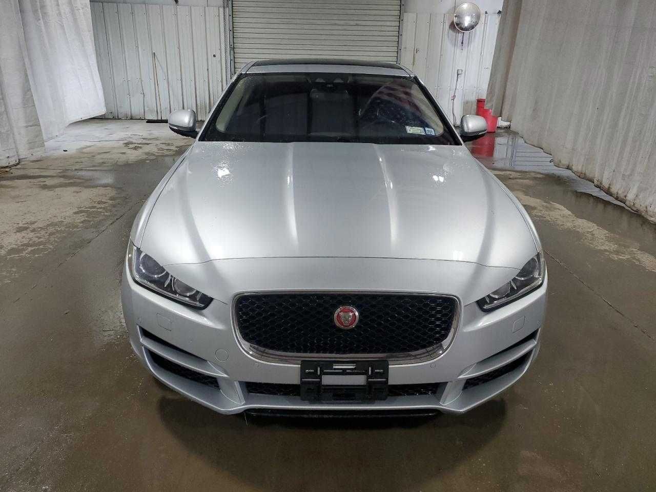 2018 Jaguar XE Prestige