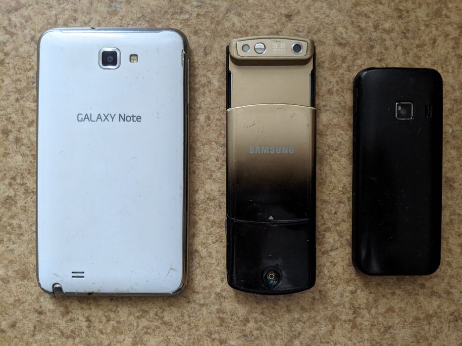 Лот телефонів Samsung