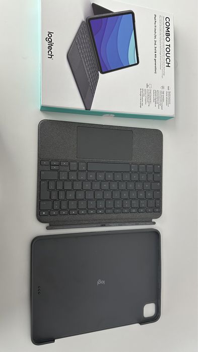 iPad Pro 11 Logitech Combo Touch