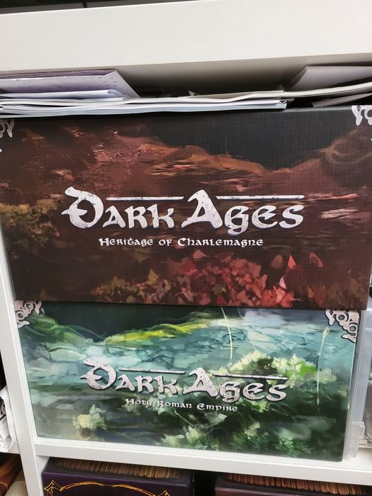 Dark ages 2 boxy + monety i surowce premium