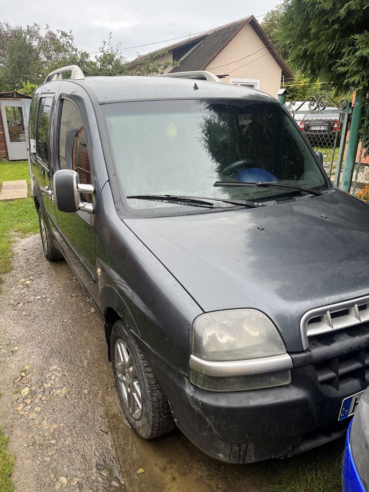 Розбирається фіат добло fiat doblo