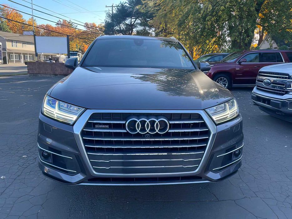 Audi Q7      2019