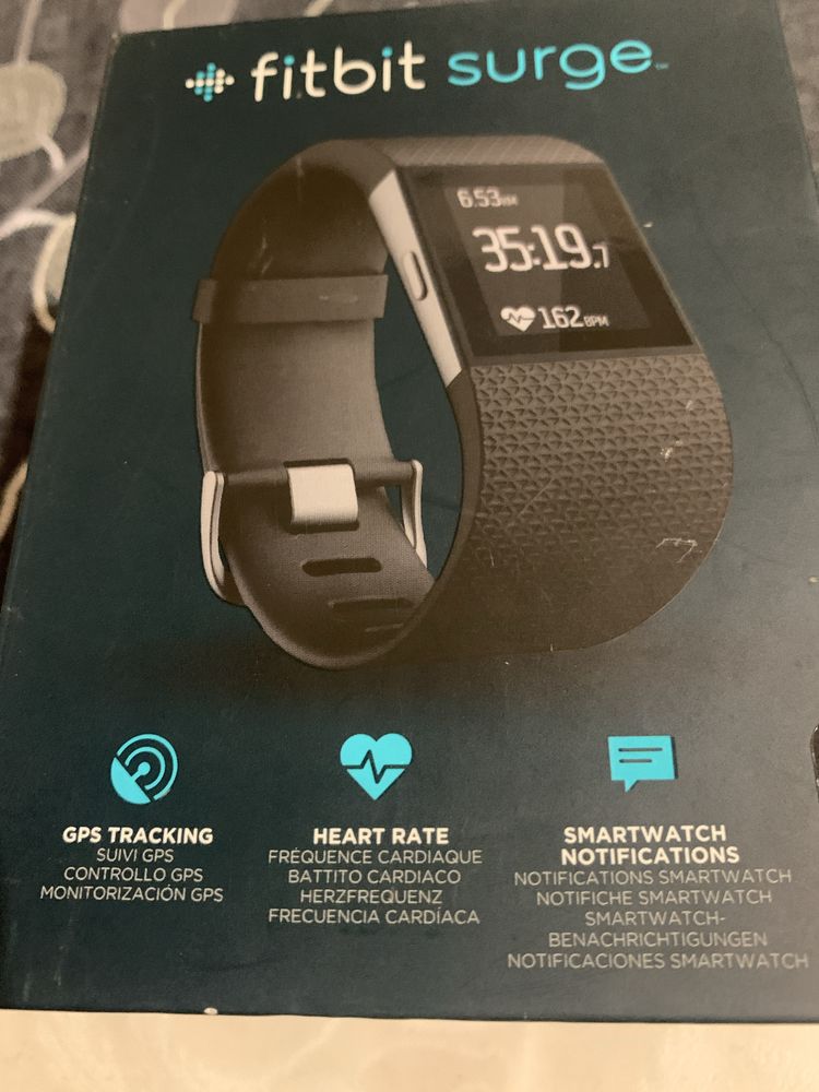 Фітнес браслет Fitbit Surge