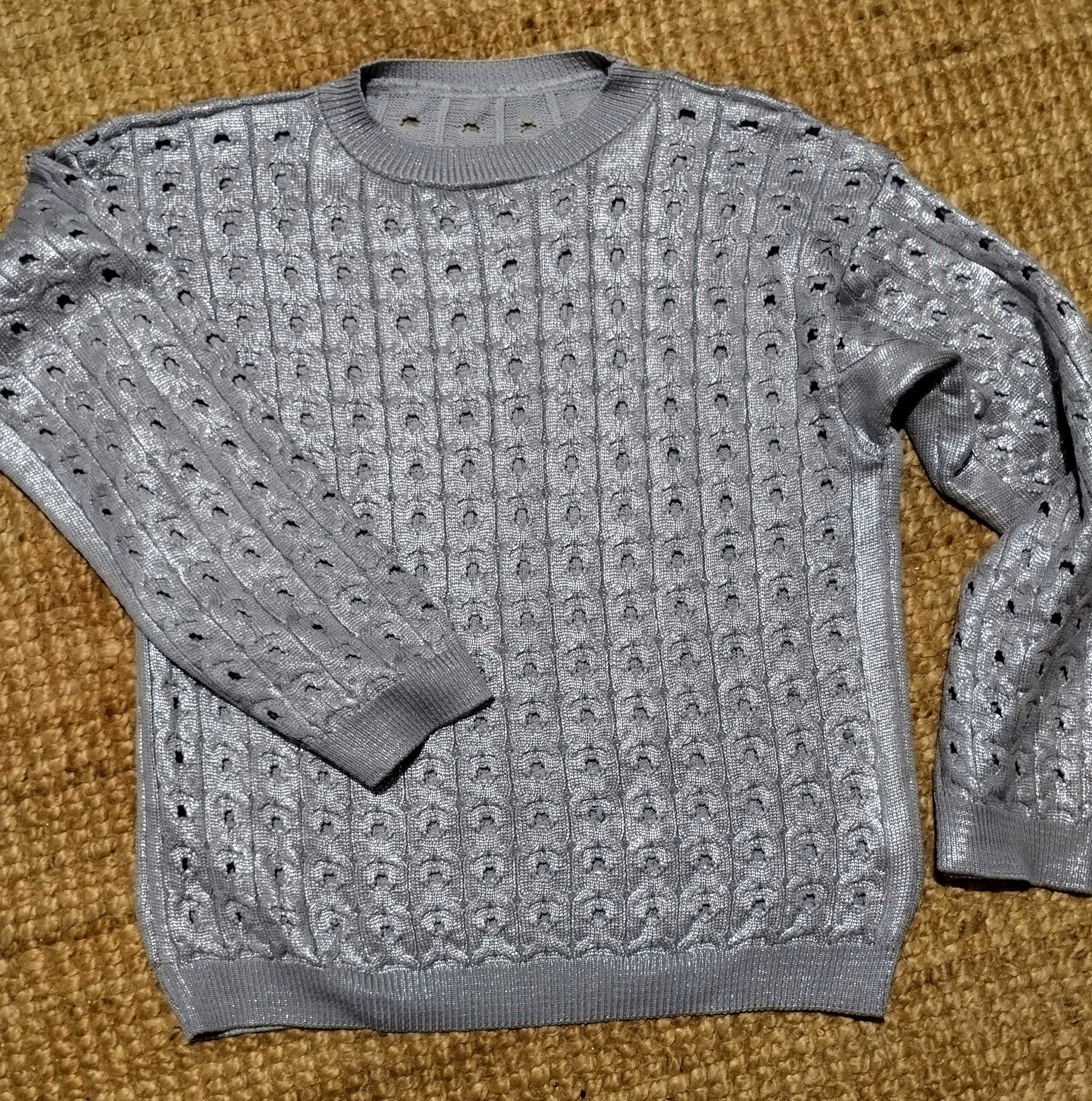 Camisola de cor cinza metalizado