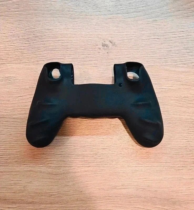 Silikonowy pokrowiec etui na kontroler Playstation 4 PS4 Real Madryt