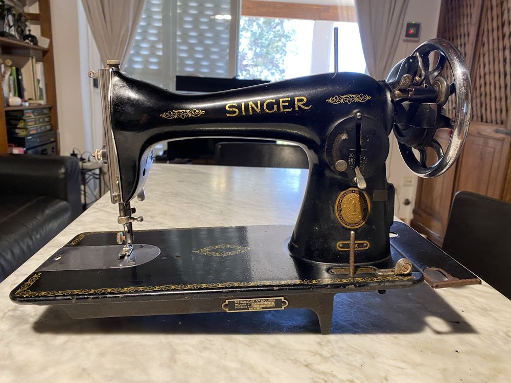 Máquina Singer antiga