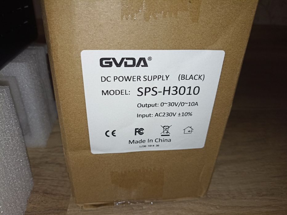 Лабораторний блок живлення GVDA 30V/10A (зарядное устройство 12В/24В)