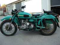 motocykl Ural M67 z bocznym wózkiem