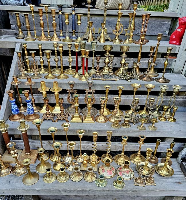 Бронзові вінтажні підсвічники.