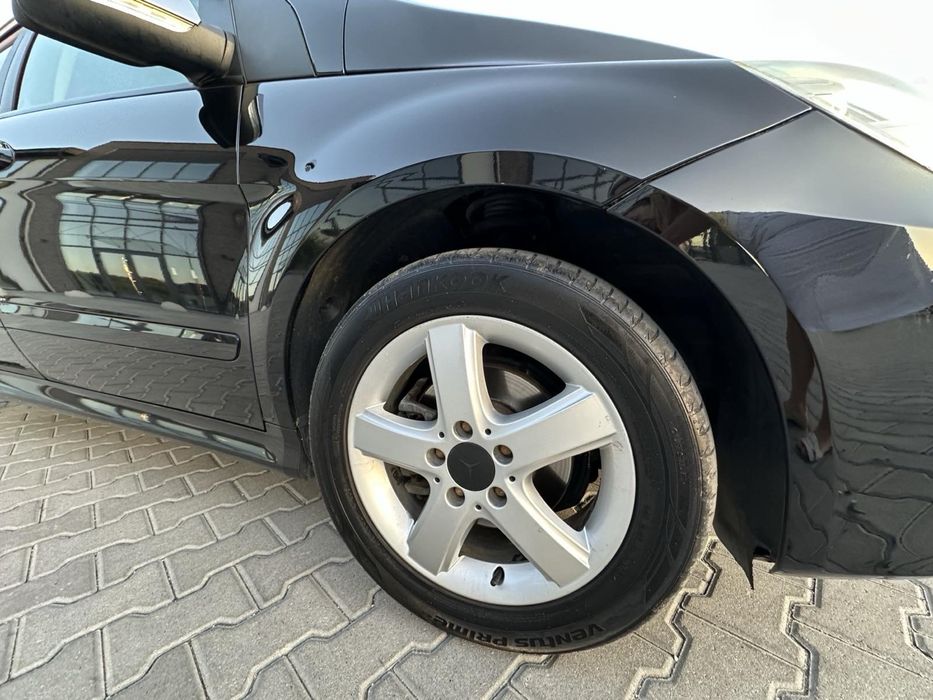 Mercedes-Benz B-Class 2010