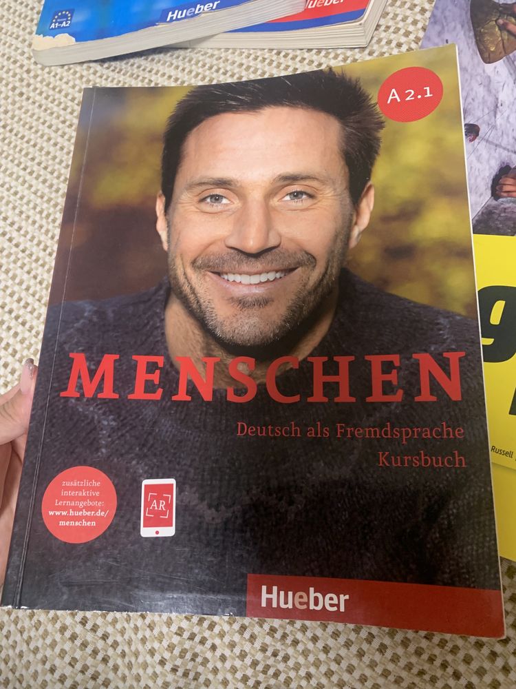 Книга MENSCHEN Deutsch als Fremdsprache Kursbuch