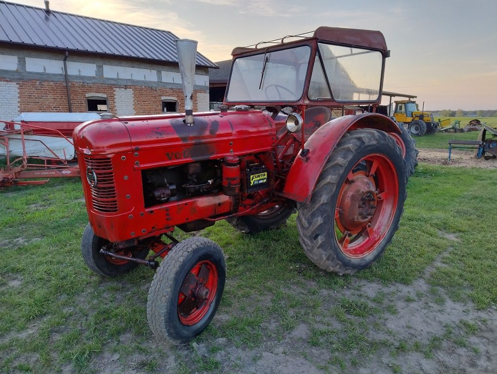 Ciągnik Volvo T31 benzyniak 4 cyl