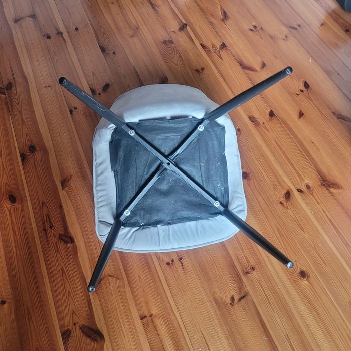 Krzesło pikowane welurowe