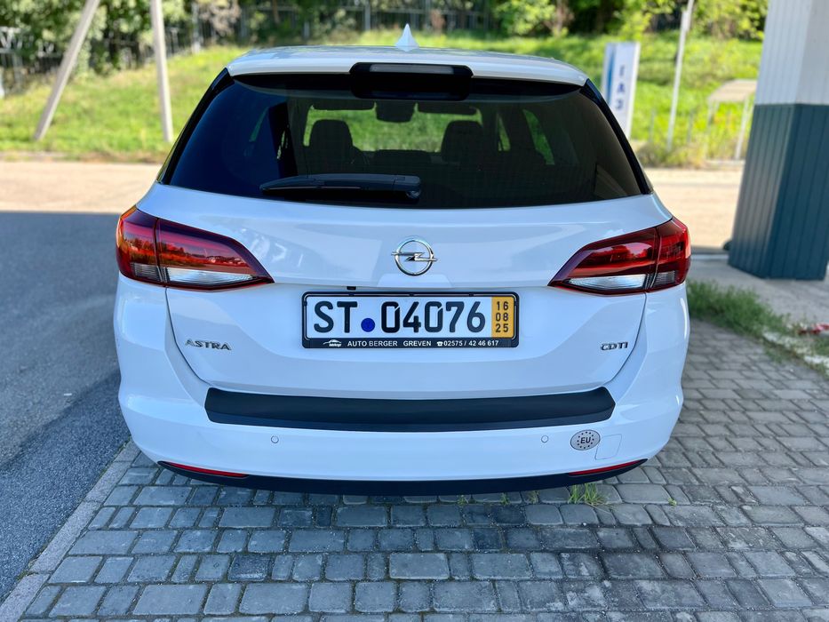 Опель Астра К 2017